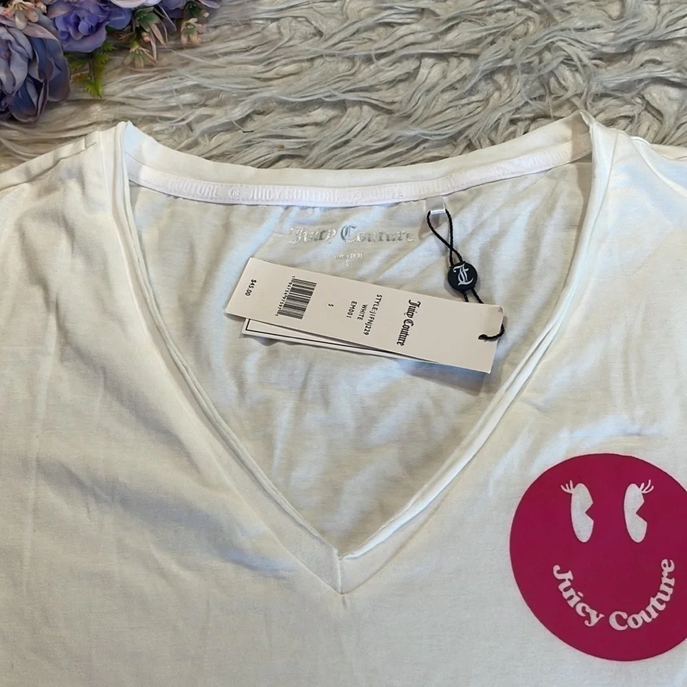 NWT Juicy Couture Pink Smiley Face Graphic V-neck Tee